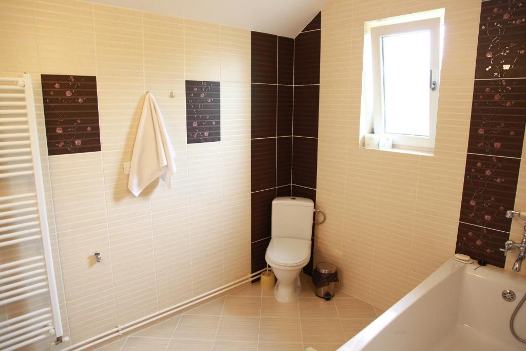 Casa File De Poveste Târgu Jiu Стая снимка