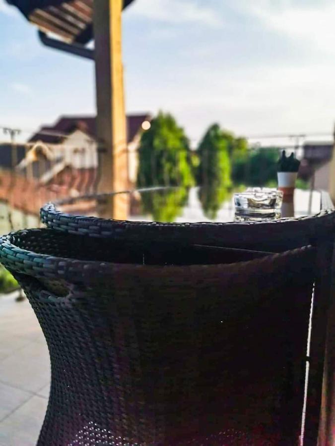 Casa File De Poveste Târgu Jiu Екстериор снимка
