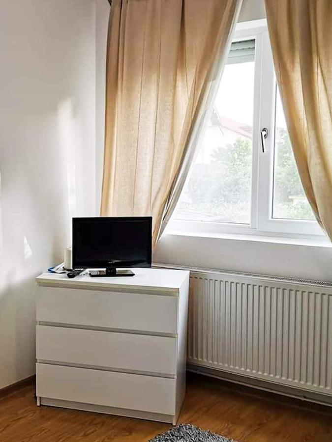 Casa File De Poveste Târgu Jiu Екстериор снимка